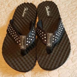 SKECHERS Women’s Works Kiss & Run Black Sandals size 11
